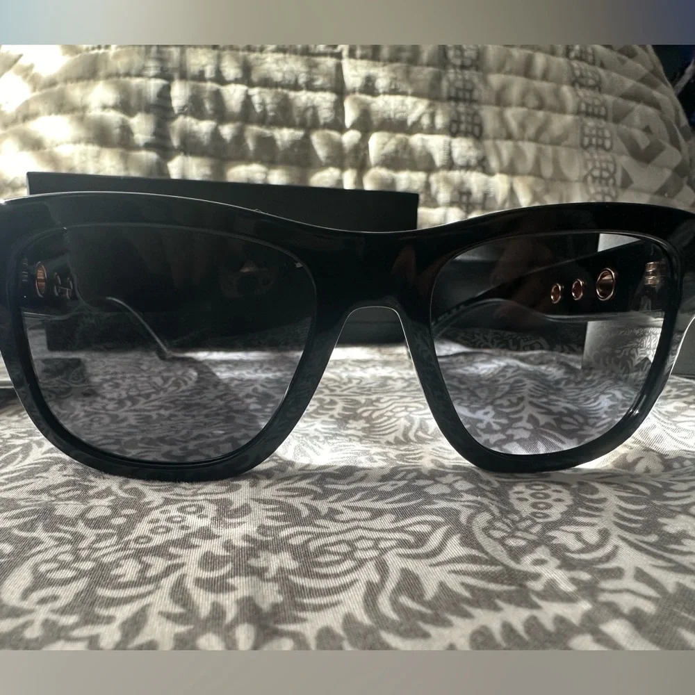 Versace Sunglasses Full Inclusion